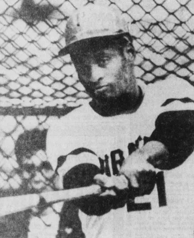 Roberto Clemente batting in 1971, wearing number 21